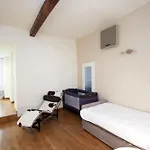 Apartament T2 Rue Conventionnel Chiappe, Quartier Citadelle Port