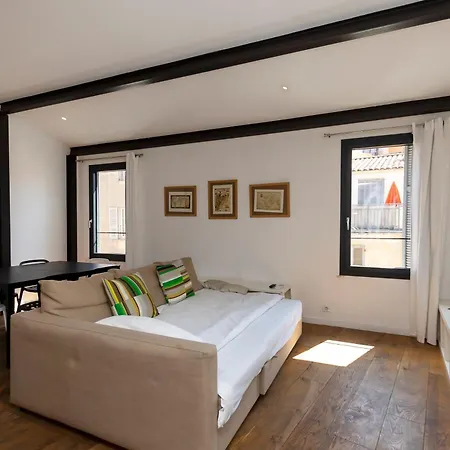 Appartements T2 Rue Conventionnel Chiappe, Quartier Citadelle Port 阿雅克肖