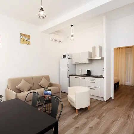 T2 Rue Conventionnel Chiappe, Quartier Citadelle Port * Αζάτσιο