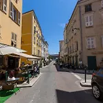 Appartement Appartements au cœur de la vieille ville piétonne&Citadelle