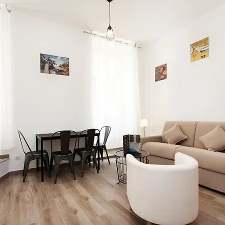 公寓 T2 Rue Conventionnel Chiappe, Quartier Citadelle Port *