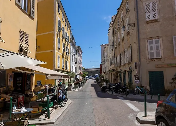 Apartmán Appartements T2 Rue Conventionnel Chiappe, Quartier Citadelle Port