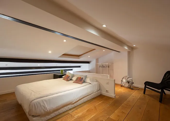 Appartements T2 Rue Conventionnel Chiappe, Quartier Citadelle Port *